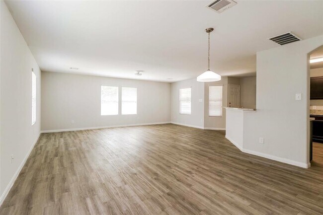 Building Photo - 13836 Winding Path Ln