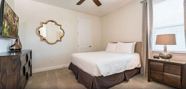 Building Photo - 361 Falls Dr