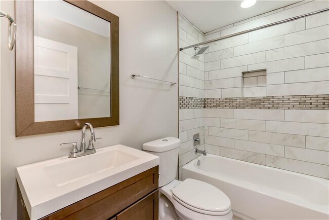 Building Photo - 4702 Bandera Rd