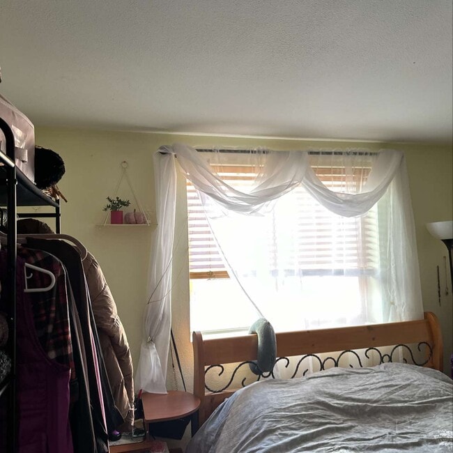 Building Photo - 955 Smith Ln