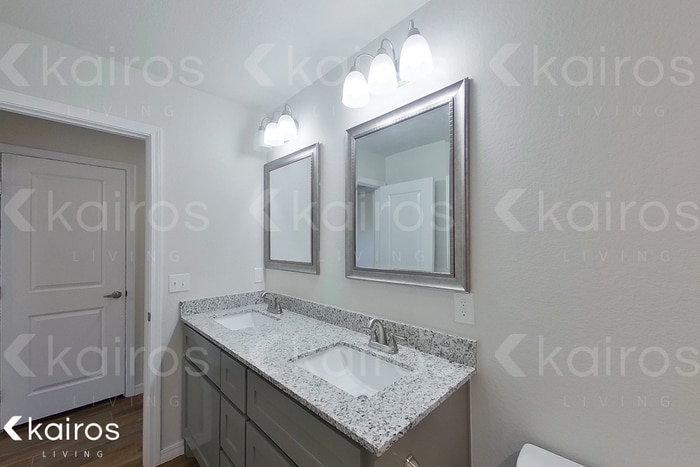 Building Photo - 2806 Daytona Ave