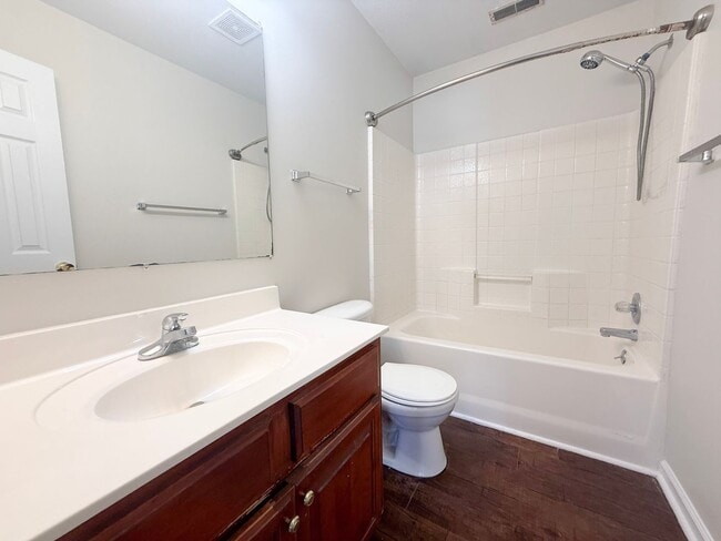 Building Photo - 430 W Stevens St