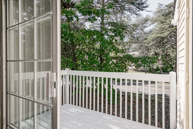 Building Photo - 1396 Tristram Cir