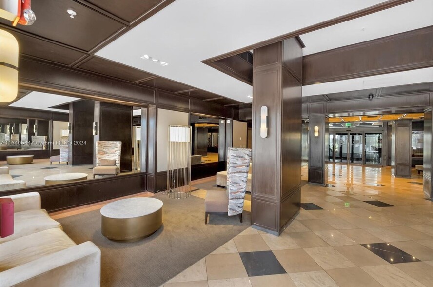 Lobby - 600 NE 36th St