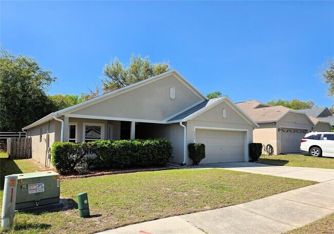 Building Photo - 2076 Newtown Rd