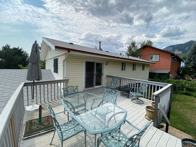 Building Photo - 4 Bed 2 Bath Home In South Boulder.  Devils Thumb Neighborhood!
