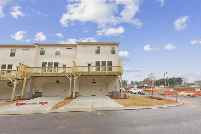 Building Photo - 4200 Pierson Trce