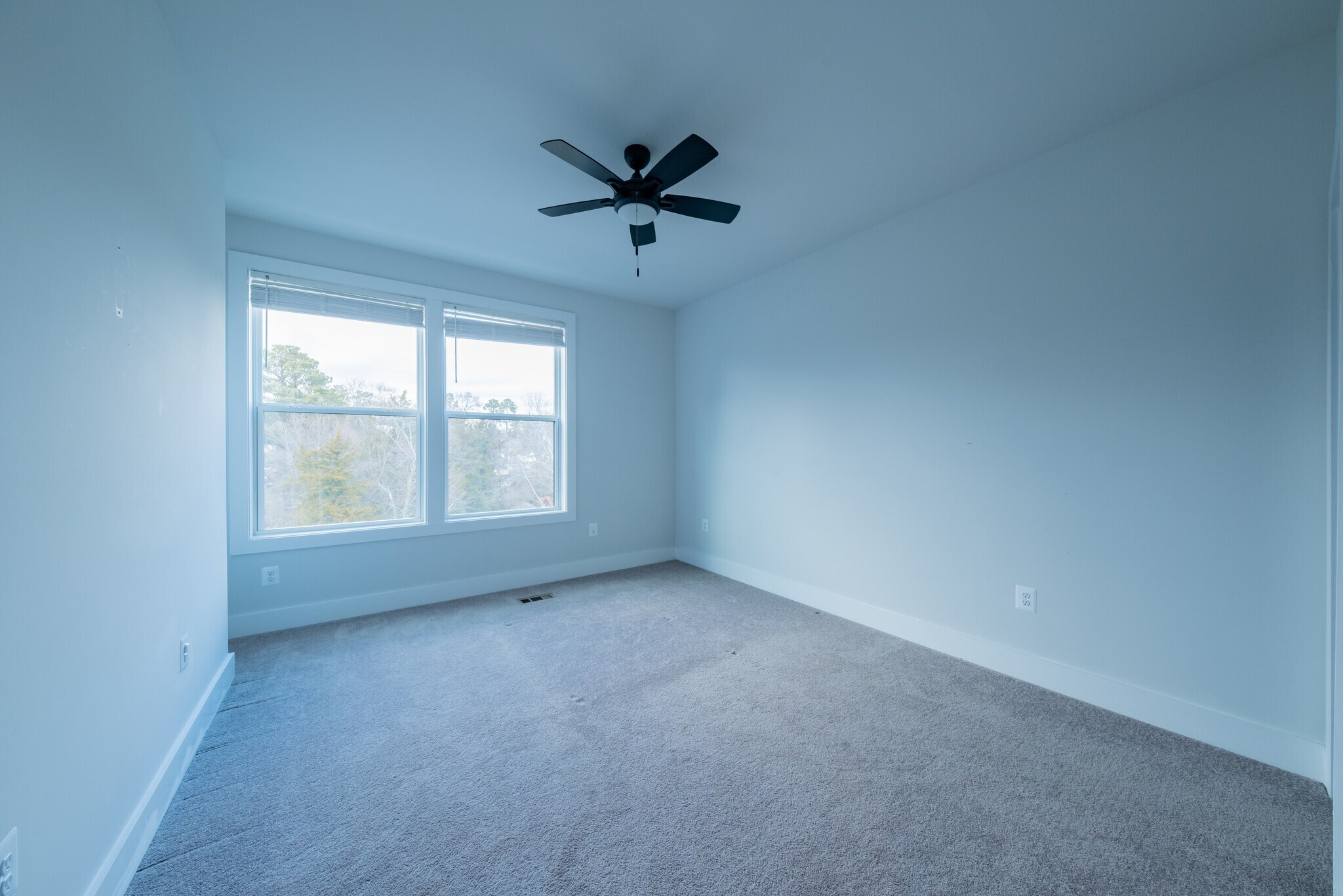 Building Photo - 2707 Acadia Dr