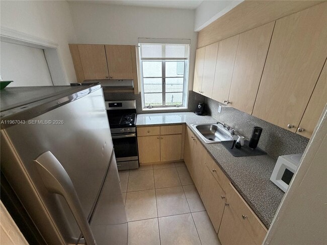 Building Photo - 301 86th St