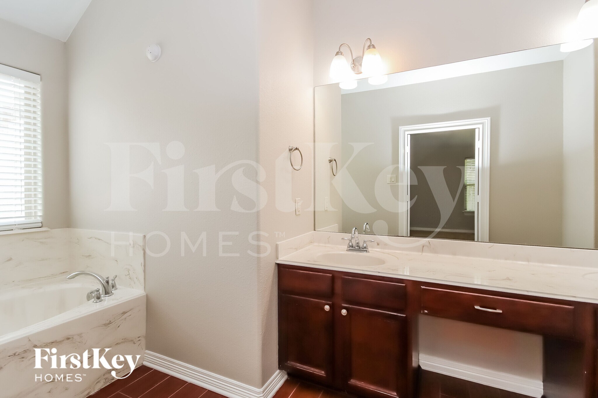 Building Photo - 11127 Overland Trail Dr