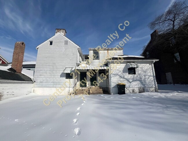 Building Photo - 3 Bedroom Home in Southern School District