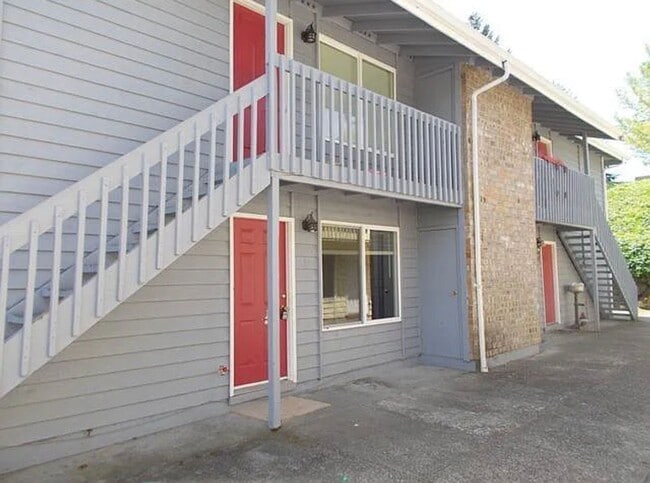 Building Photo - SOU1105