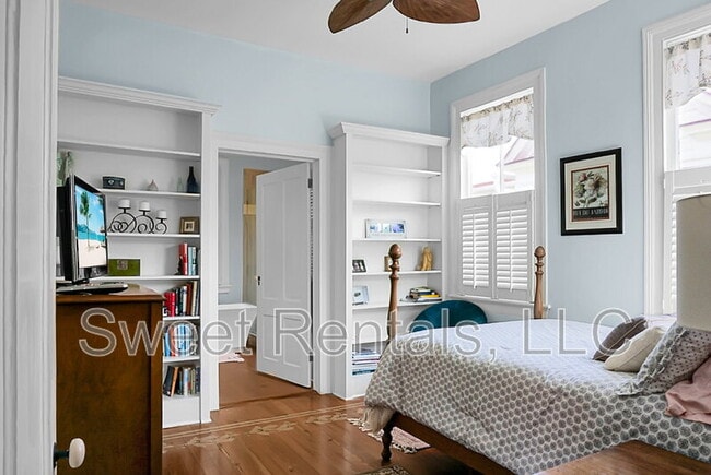 Building Photo - 6 Wentworth St