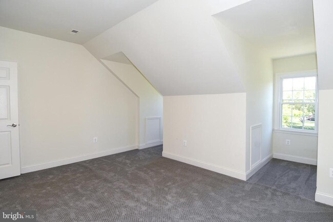 Building Photo - 8012 Wingate Dr