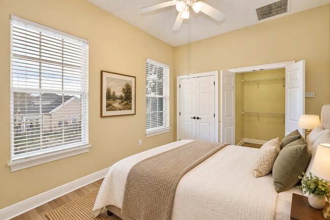 Building Photo - Charming 1/1 Spacious Condo Located in the Desirable Baldwin Park - Orlando!