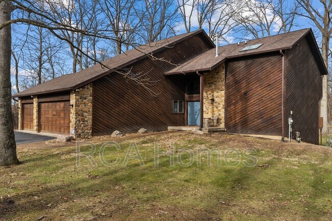 Building Photo - 8820 W 46th St