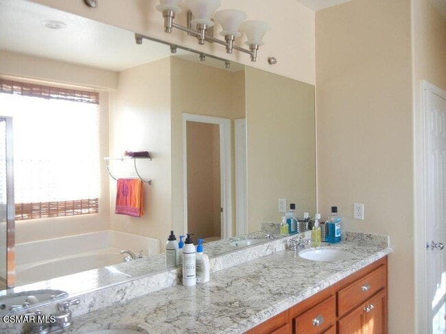 Building Photo - 1128 Azalea Way