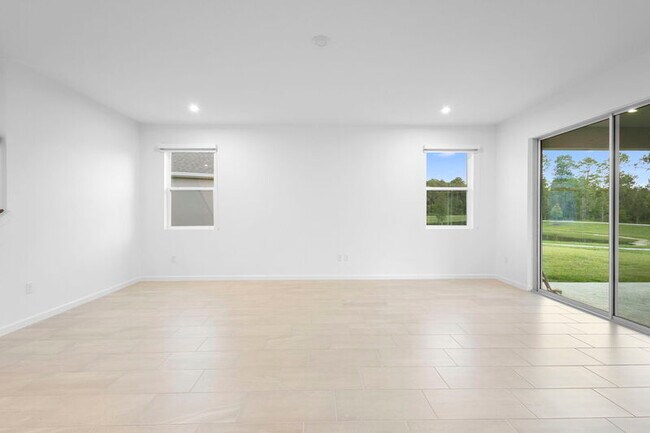 Building Photo - 13053 Pergola Ave