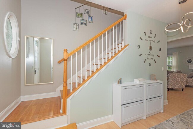 Building Photo - 18959 Gold Finch Cove