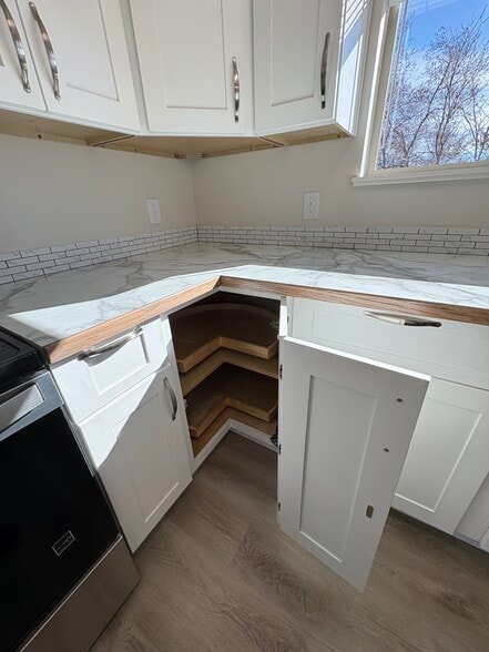 Building Photo - 2210 Arden Ct N