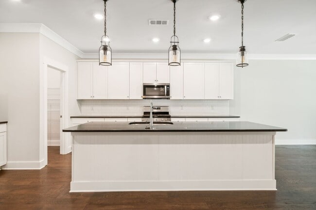 Building Photo - Nolensville home in the highly sought-afte...