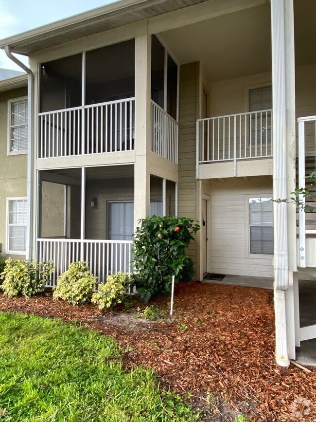 Building Photo - Lovely 1/1 condo in the heart of Brandon
