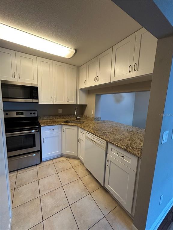 Building Photo - 8217 Sun Spring Cir