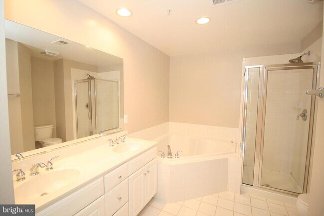 Building Photo - 326 Casey Ln