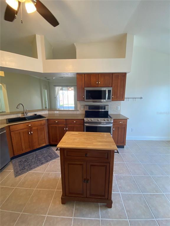 Building Photo - 16709 Fairbolt Way