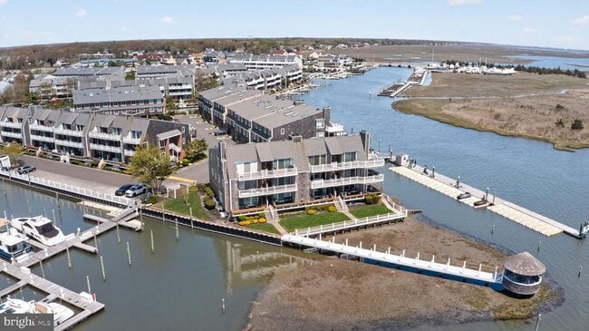 Building Photo - 1401 Harbour Cove