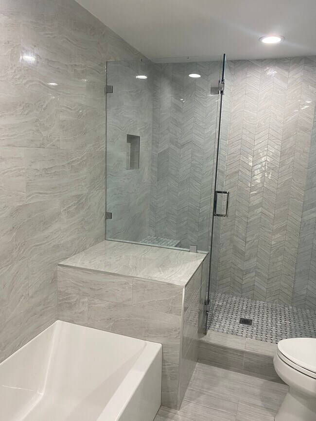 Building Photo - 7890 E Spring St