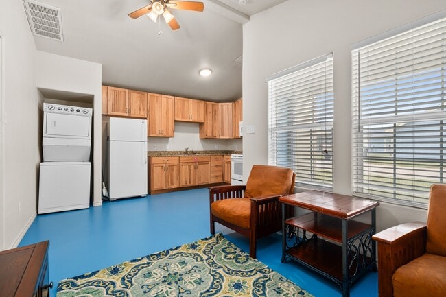 Building Photo - 109 Gillespie Ln