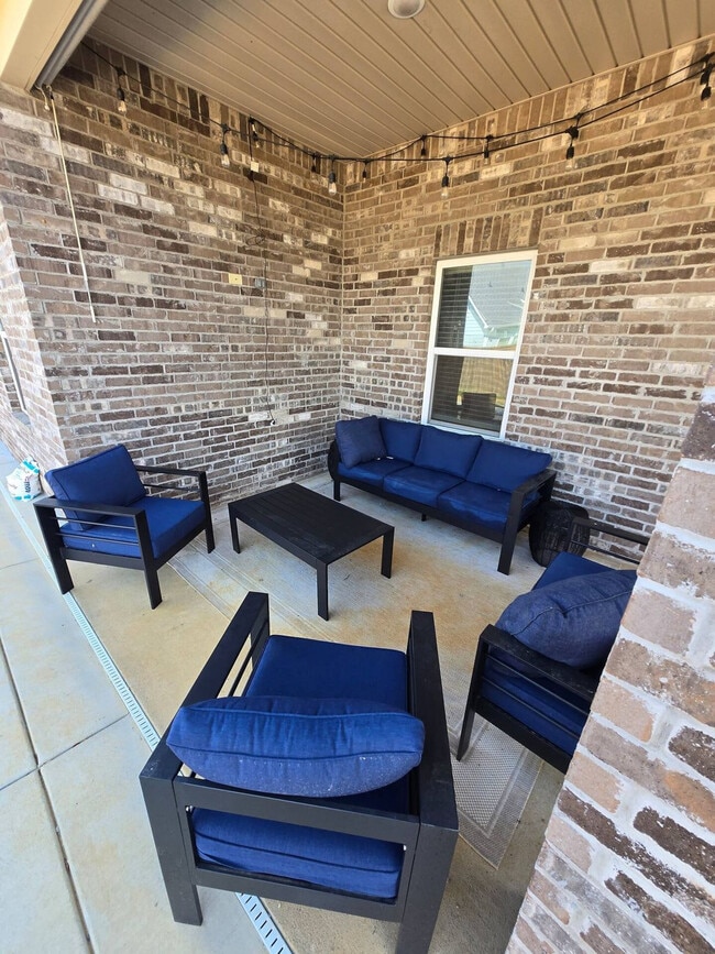 Building Photo - 13812 E El Bonito Dr