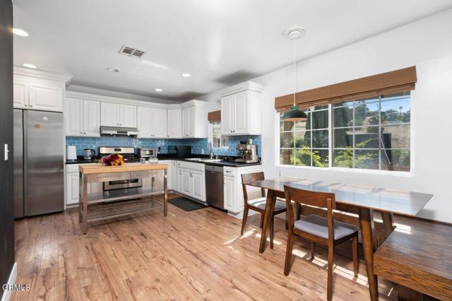 Building Photo - 3847 Sunbeam Dr