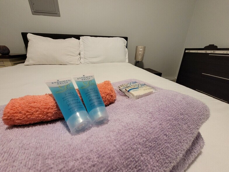 Building Photo - 26 Fiore St