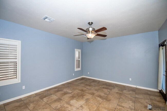 Building Photo - 11319 S Sally Dr
