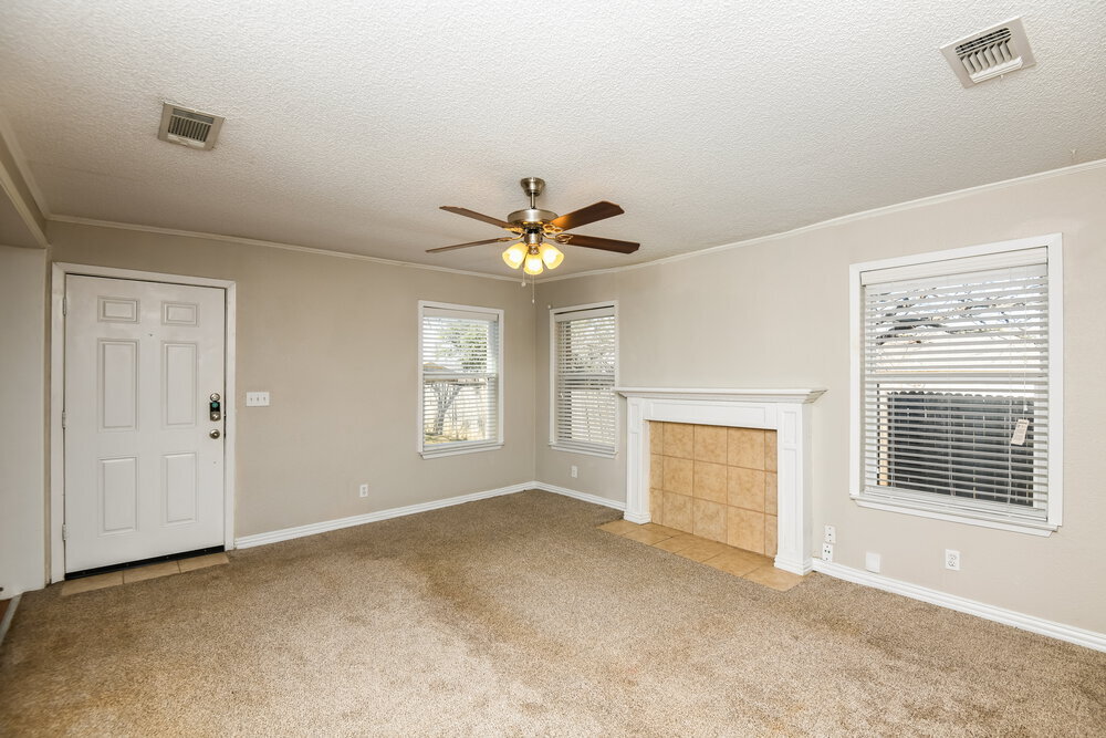 Building Photo - 505 Plainview Dr