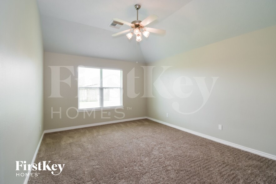 Building Photo - 4814 Emerald Bay Cir