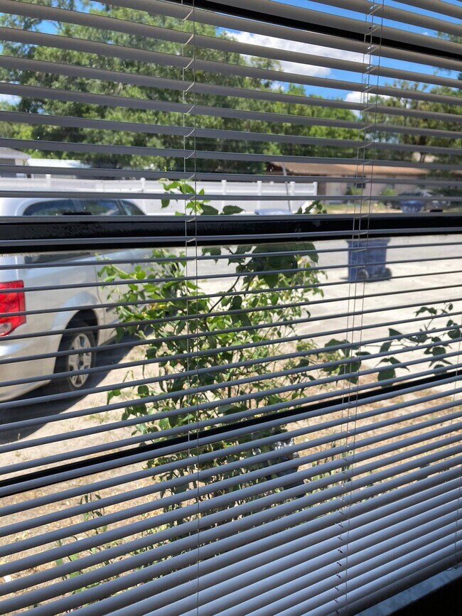 Building Photo - 5117 E 28th Ave