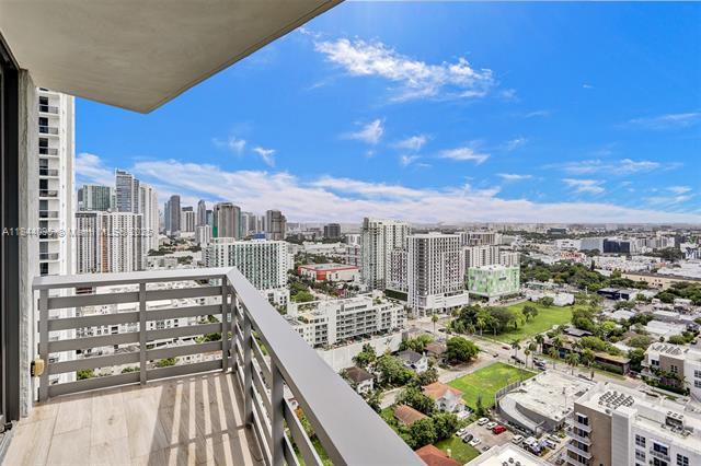 Building Photo - 460 NE 28th St