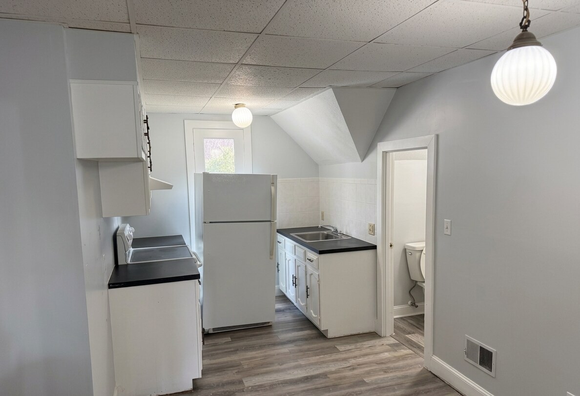 Building Photo - 21 Essex St