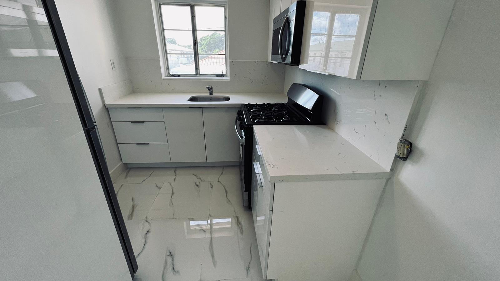 Building Photo - 7821 Byron Ave