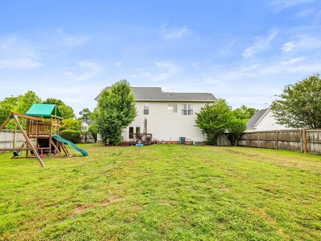 Building Photo - Bridlewood Subdivision!