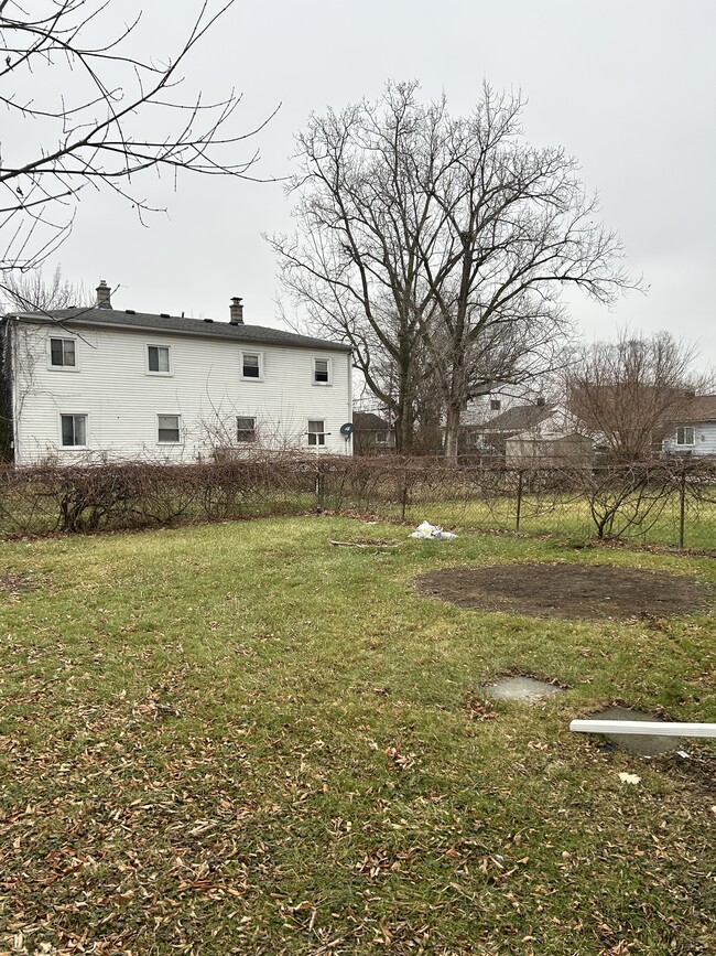 Building Photo - 31607 Antrim Ct