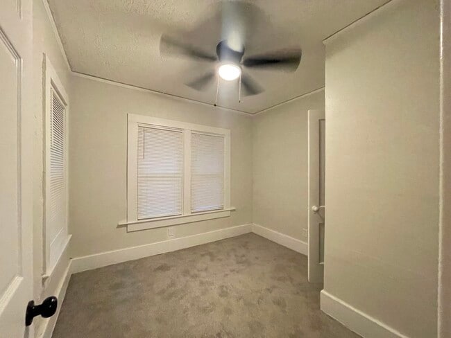 Building Photo - 3257 Blaine St