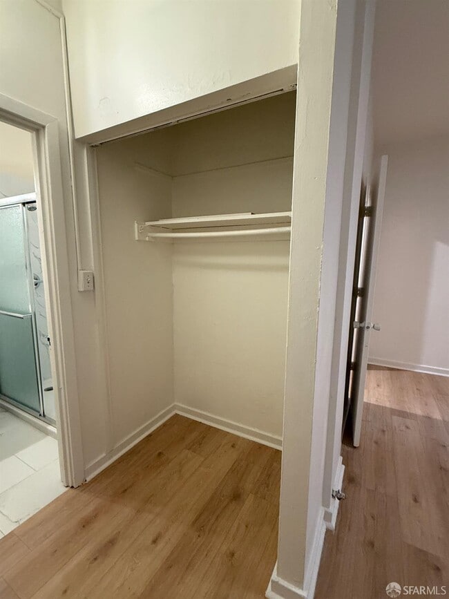 Building Photo - 1122 Sutter St