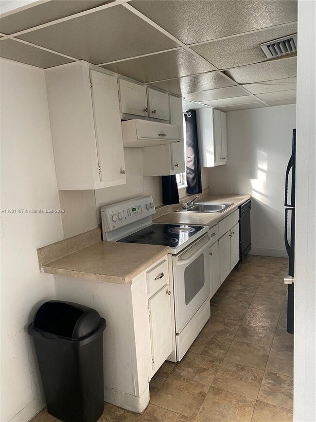 Building Photo - 1732 Meridian Ave