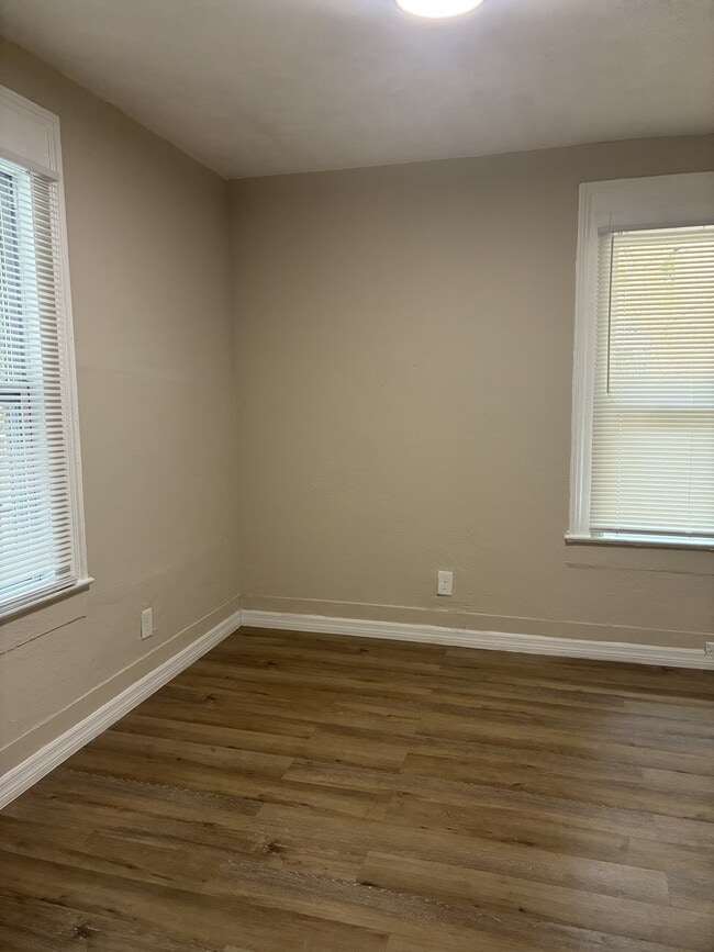 Building Photo - 3309 N Pearl St