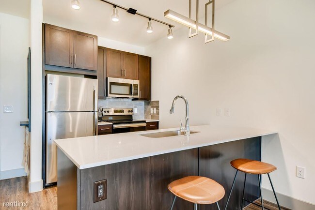 Building Photo - 1 br, 1 bath Apartment - 3000 Kramer Ln