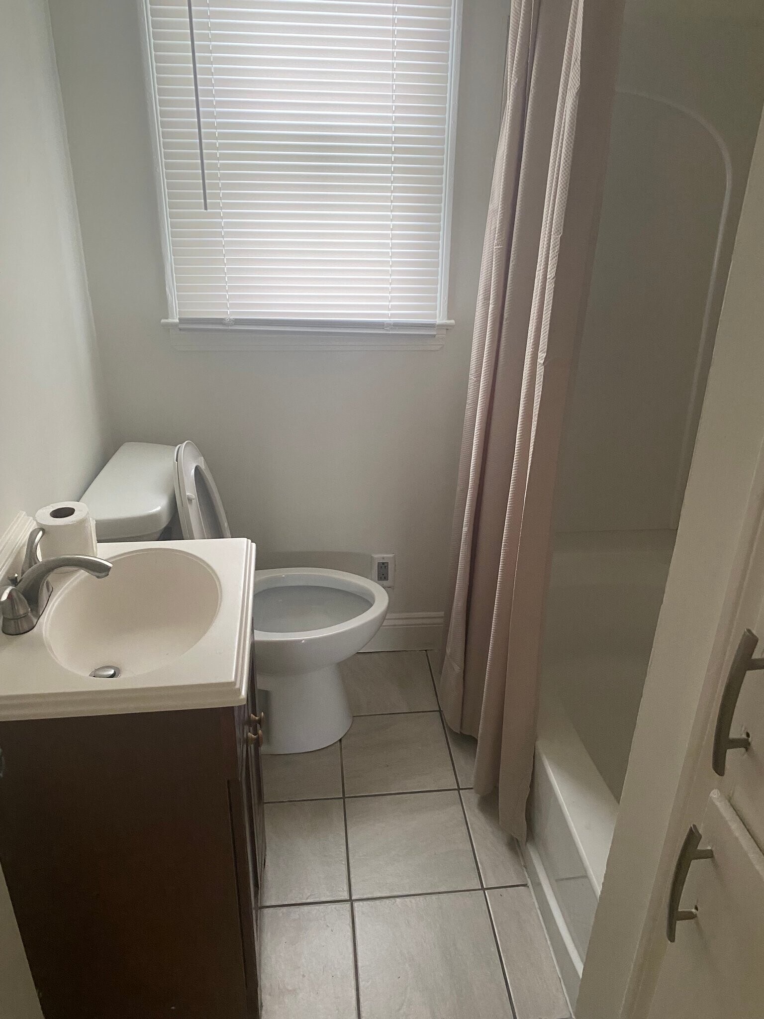 Building Photo - 3342 N 41st St